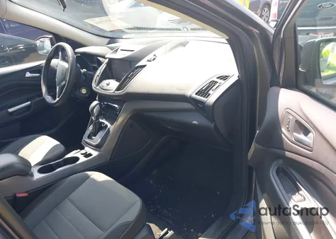 2013 Ford Escape Se z USA, uszkodzony, nr VIN 1FMCU0GX6DUB29519